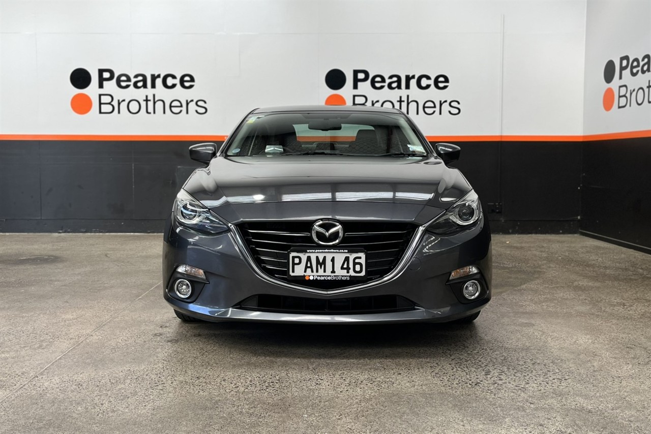 2013 Mazda Axela