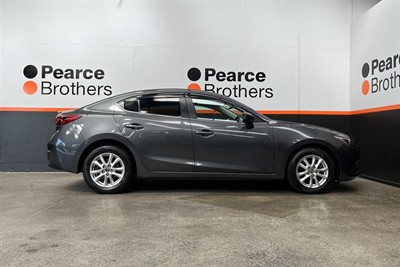 2013 Mazda Axela - Thumbnail