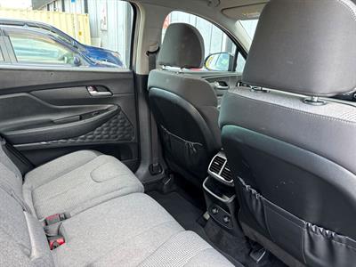 2021 Hyundai SANTA FE - Thumbnail