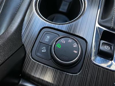2020 Holden Acadia - Thumbnail