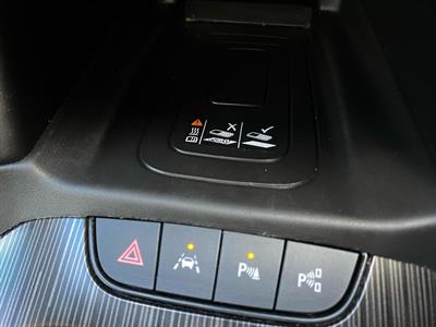 2020 Holden Acadia - Thumbnail