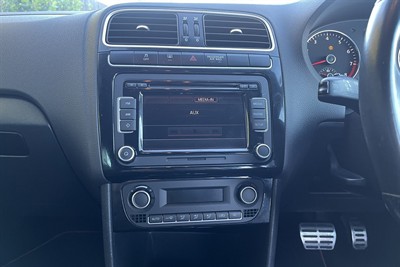 2014 Volkswagen POLO - Thumbnail
