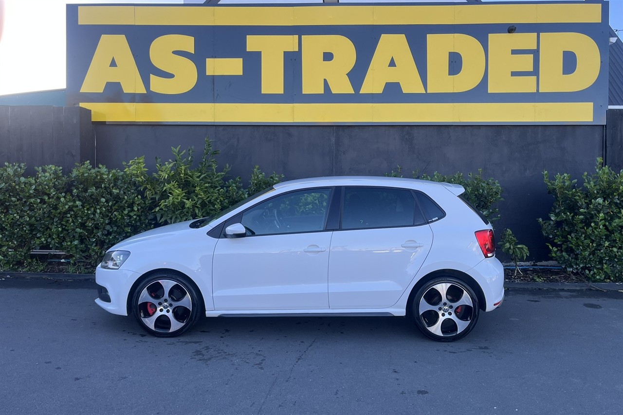 2014 Volkswagen POLO
