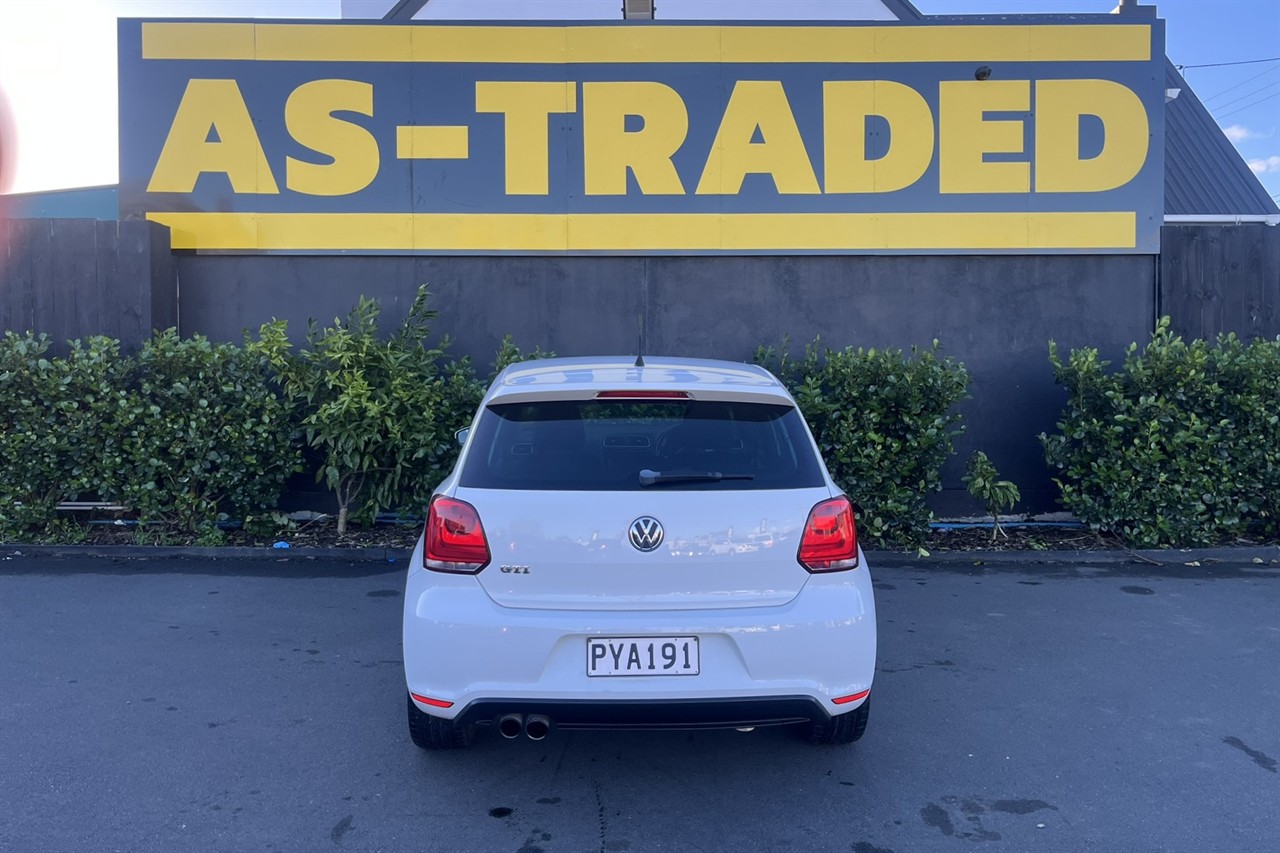 2014 Volkswagen POLO