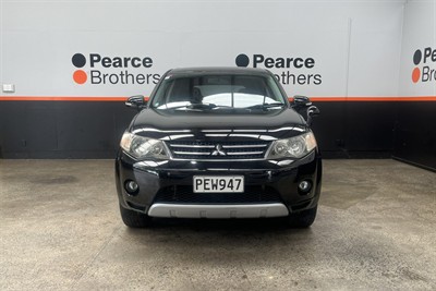 2011 Mitsubishi Outlander - Thumbnail