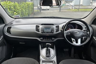 2016 Kia Sportage - Thumbnail