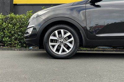 2016 Kia Sportage - Thumbnail