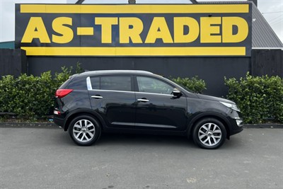 2016 Kia Sportage - Thumbnail