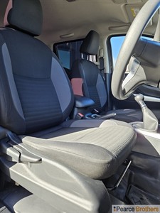 2021 Nissan Navara - Thumbnail