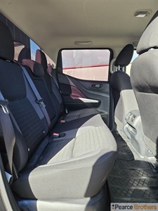 2021 Nissan Navara - Thumbnail