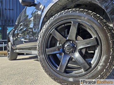 2021 Nissan Navara - Thumbnail