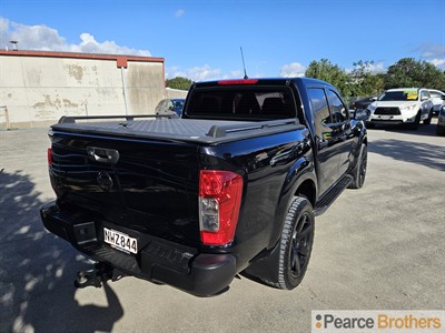 2021 Nissan Navara - Thumbnail