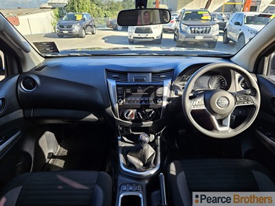 2021 Nissan Navara - Thumbnail