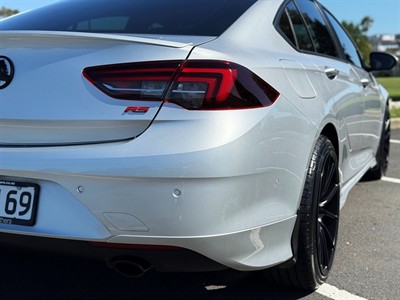 2019 Holden Commodore - Thumbnail