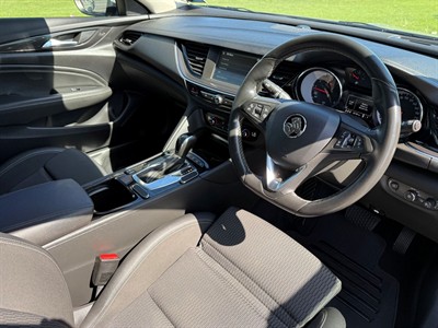 2019 Holden Commodore - Thumbnail