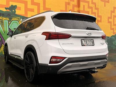 2018 Hyundai SANTA FE - Thumbnail