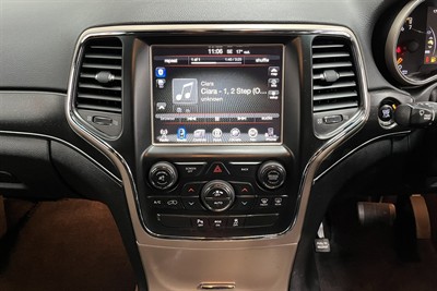 2015 Jeep Grand Cherokee - Thumbnail