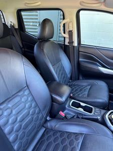 2021 Nissan Navara - Thumbnail