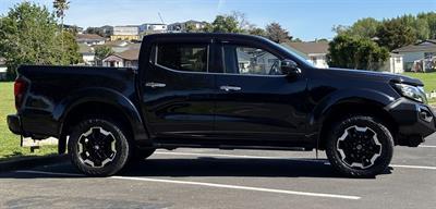 2021 Nissan Navara - Thumbnail