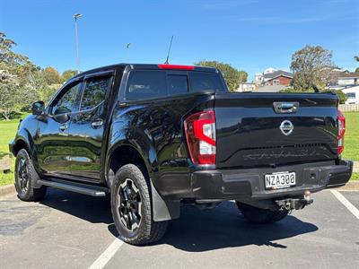 2021 Nissan Navara - Thumbnail