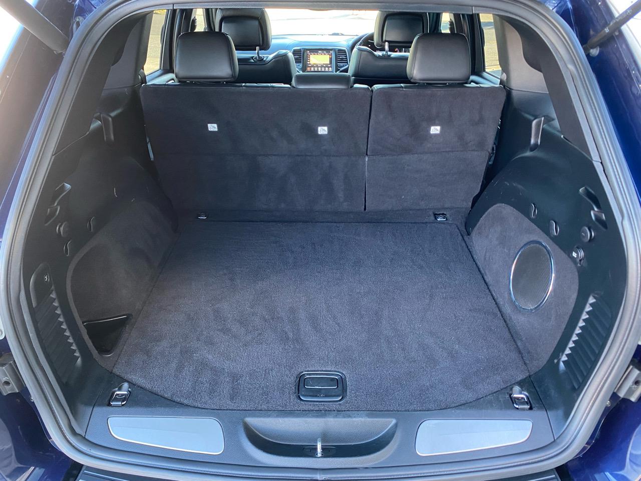 2019 Jeep GRAND CHEROKEE