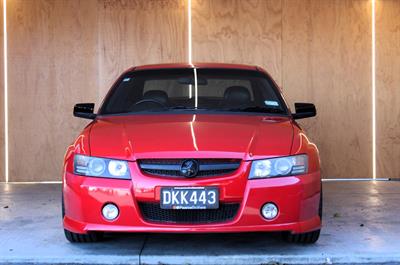 2005 Holden COMMODORE - Thumbnail