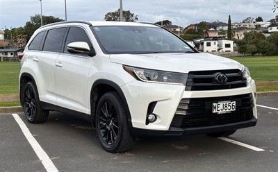 2019 Toyota Highlander - Thumbnail