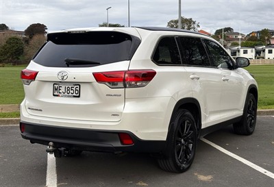 2019 Toyota Highlander - Thumbnail