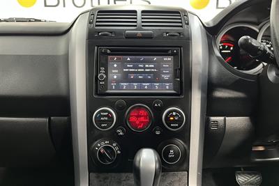 2015 Suzuki Grand Vitara - Thumbnail