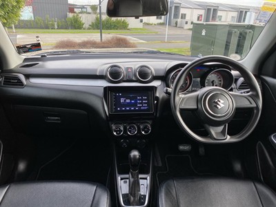 2017 Suzuki Swift - Thumbnail
