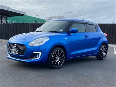 2017 Suzuki Swift - Thumbnail