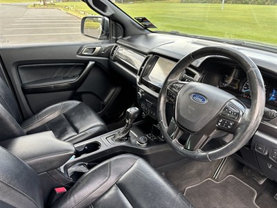 2020 Ford Everest - Thumbnail