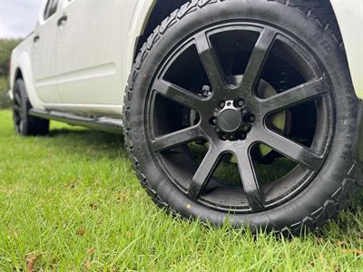 2015 Nissan Navara - Thumbnail