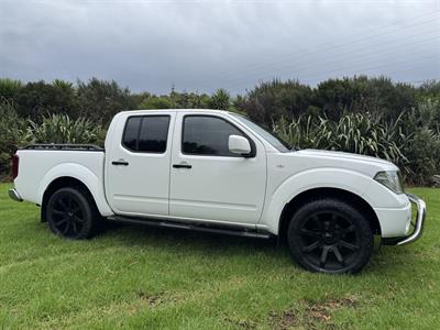 2015 Nissan Navara - Thumbnail