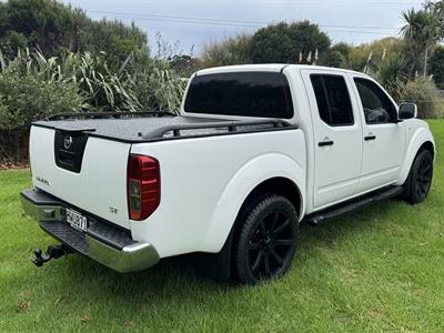 2015 Nissan Navara - Thumbnail