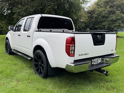 2015 Nissan Navara - Thumbnail