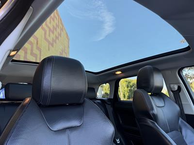 2016 Land Rover Range Rover Evoque - Thumbnail