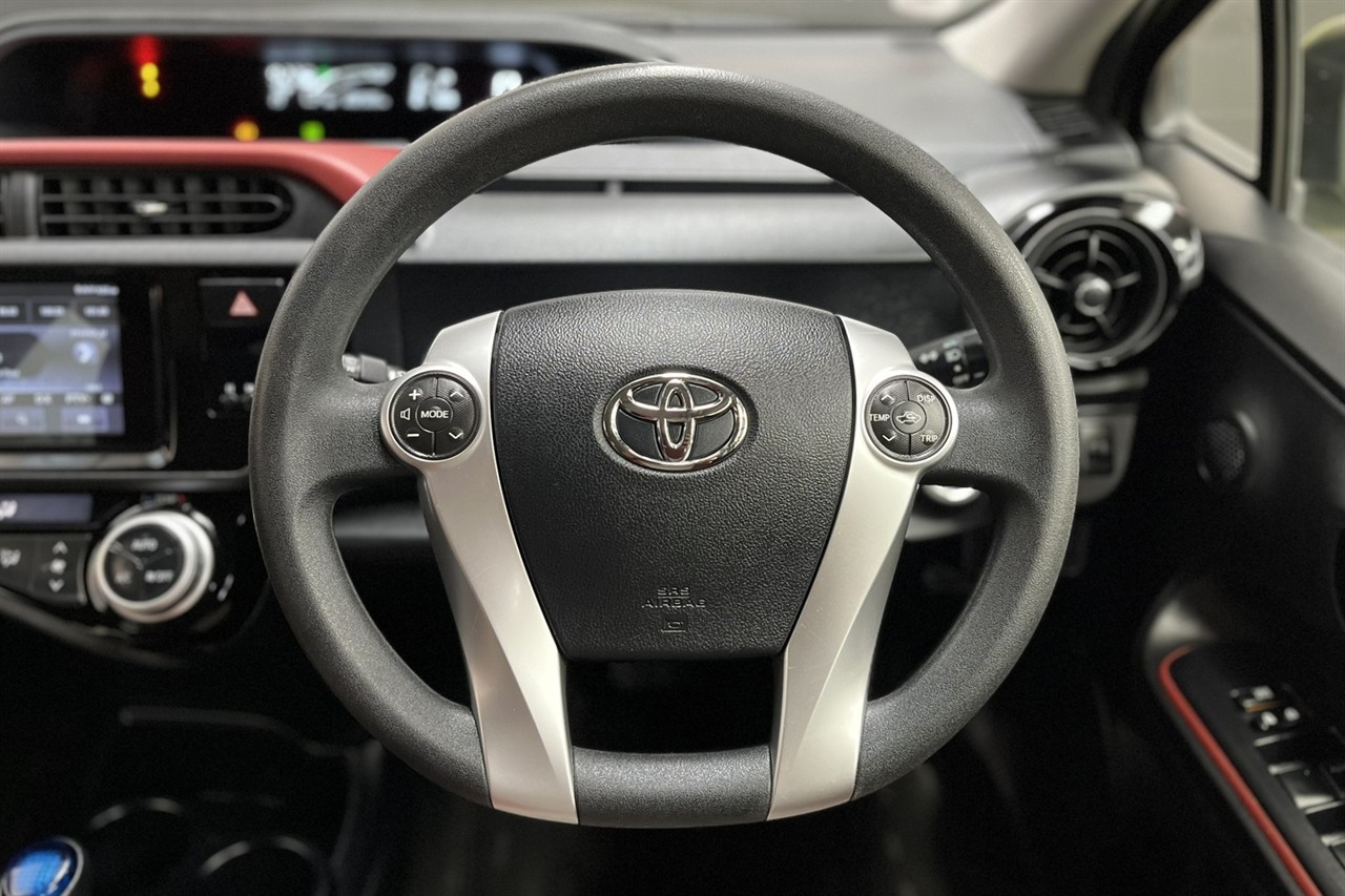2015 Toyota Aqua