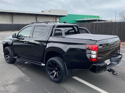 2020 Mitsubishi Triton - Thumbnail