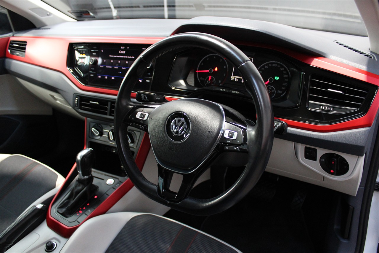 2019 Volkswagen POLO