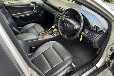 2006 Mercedes-Benz C - Thumbnail