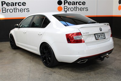2015 Skoda Octavia - Thumbnail