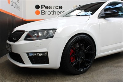 2015 Skoda Octavia - Thumbnail