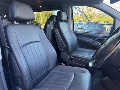 2011 Mercedes-Benz VIANO - Thumbnail