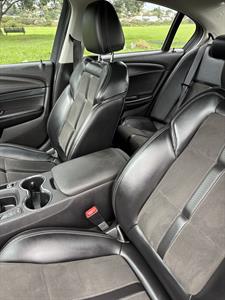 2015 Holden Commodore - Thumbnail