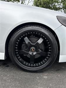 2015 Holden Commodore - Thumbnail