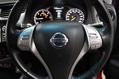 2019 Nissan Navara - Thumbnail