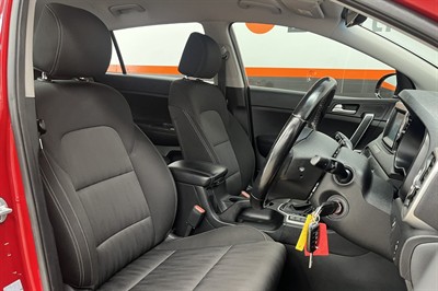 2016 Kia Sportage - Thumbnail