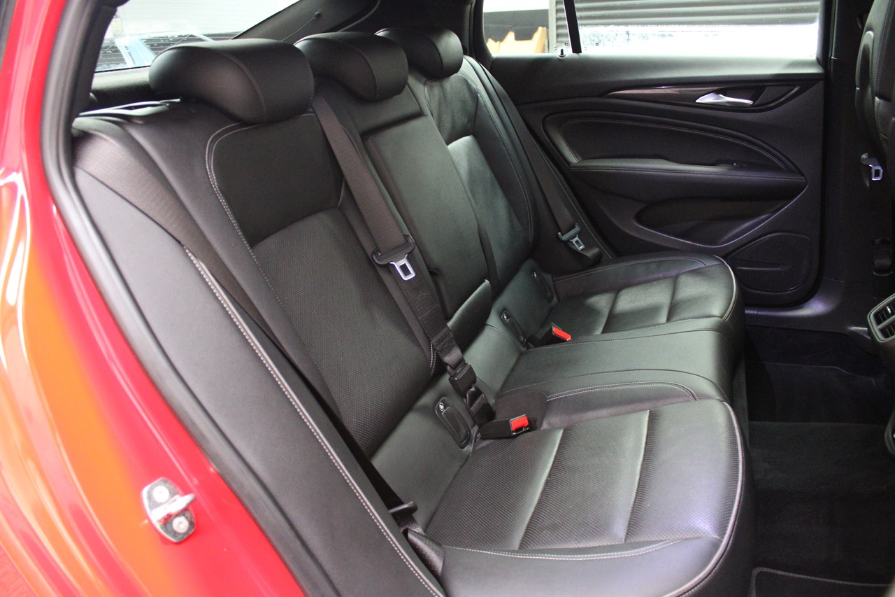 2018 Holden COMMODORE