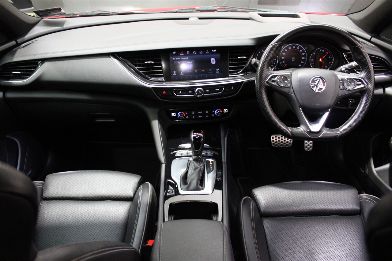 2018 Holden COMMODORE